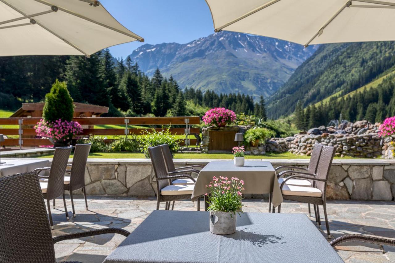 Hotel Sonnblick Sankt Leonhard im Pitztal Eksteriør bilde