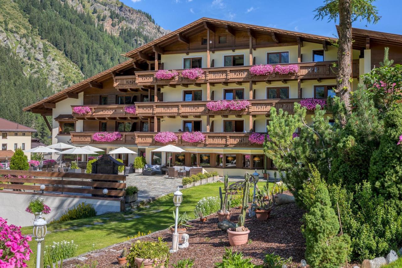 Hotel Sonnblick Sankt Leonhard im Pitztal Eksteriør bilde