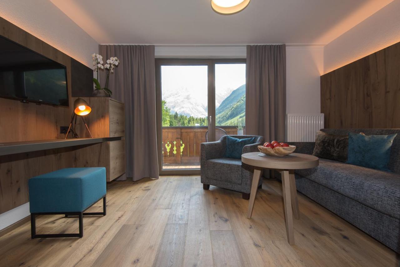 Hotel Sonnblick Sankt Leonhard im Pitztal Eksteriør bilde