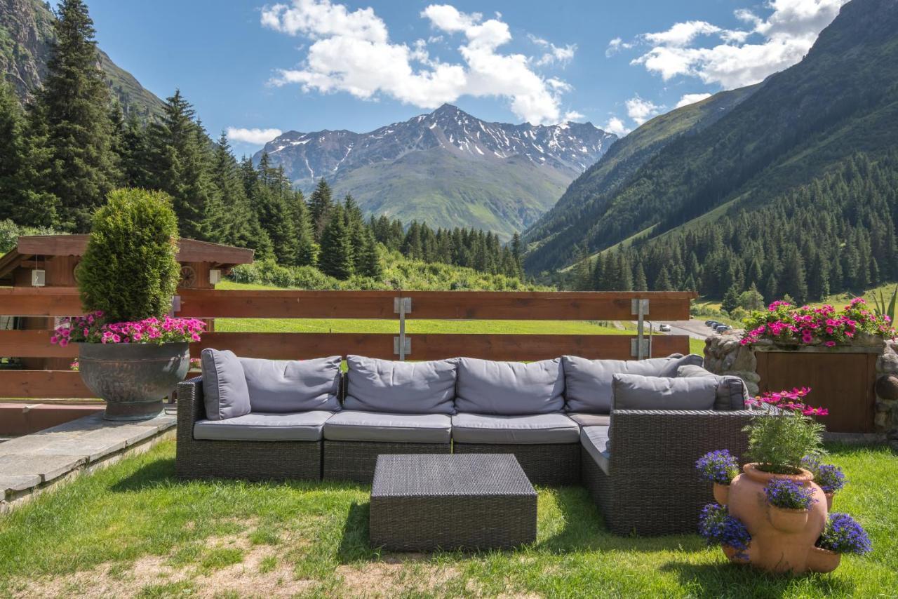 Hotel Sonnblick Sankt Leonhard im Pitztal Eksteriør bilde